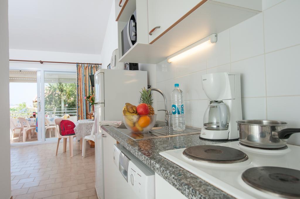 Residence Arinella Лумйо Екстер'єр фото