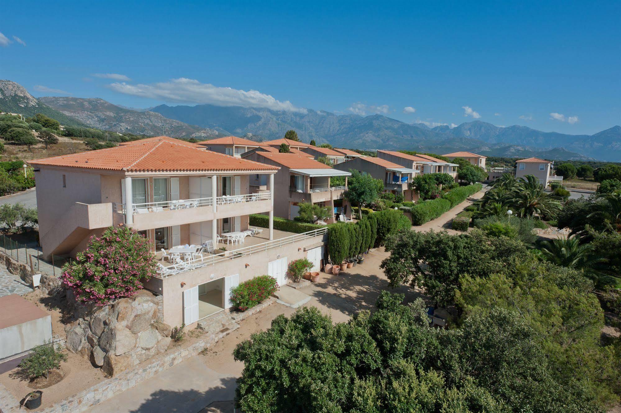 Residence Arinella Лумйо Екстер'єр фото